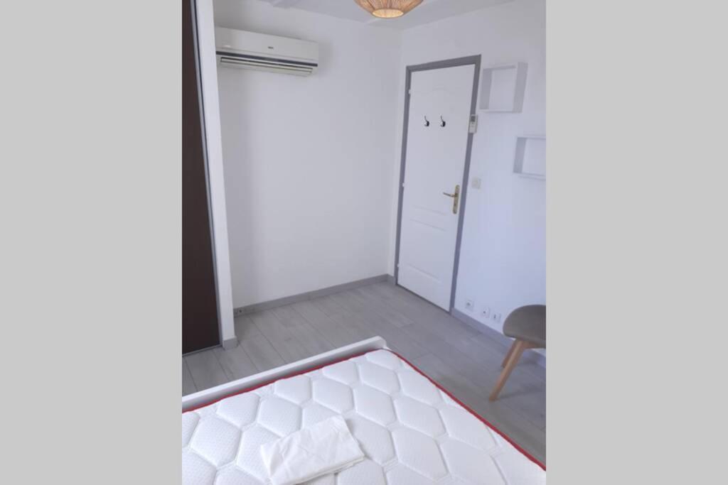 Maison De Village Saint-Barthélemy-de-Vals المظهر الخارجي الصورة