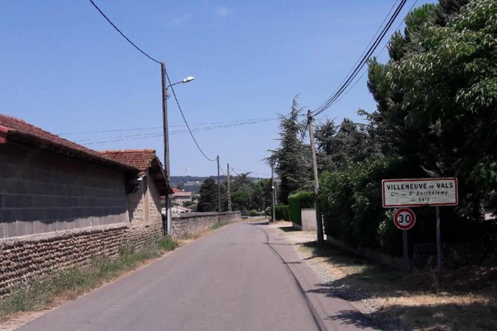 Maison De Village Saint-Barthélemy-de-Vals المظهر الخارجي الصورة